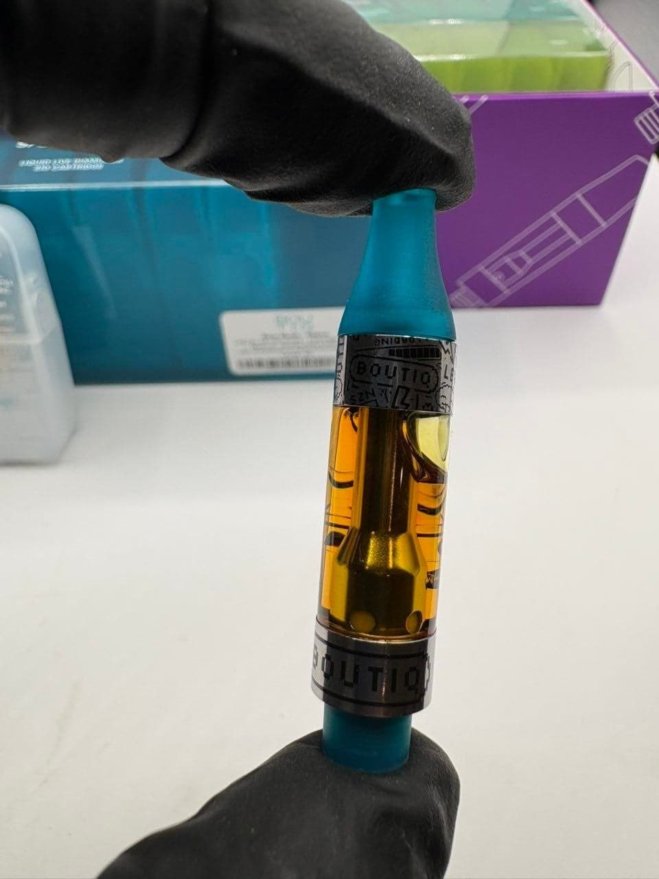 Authentic Boutiq 1g screw on carts, photo 1 of 3